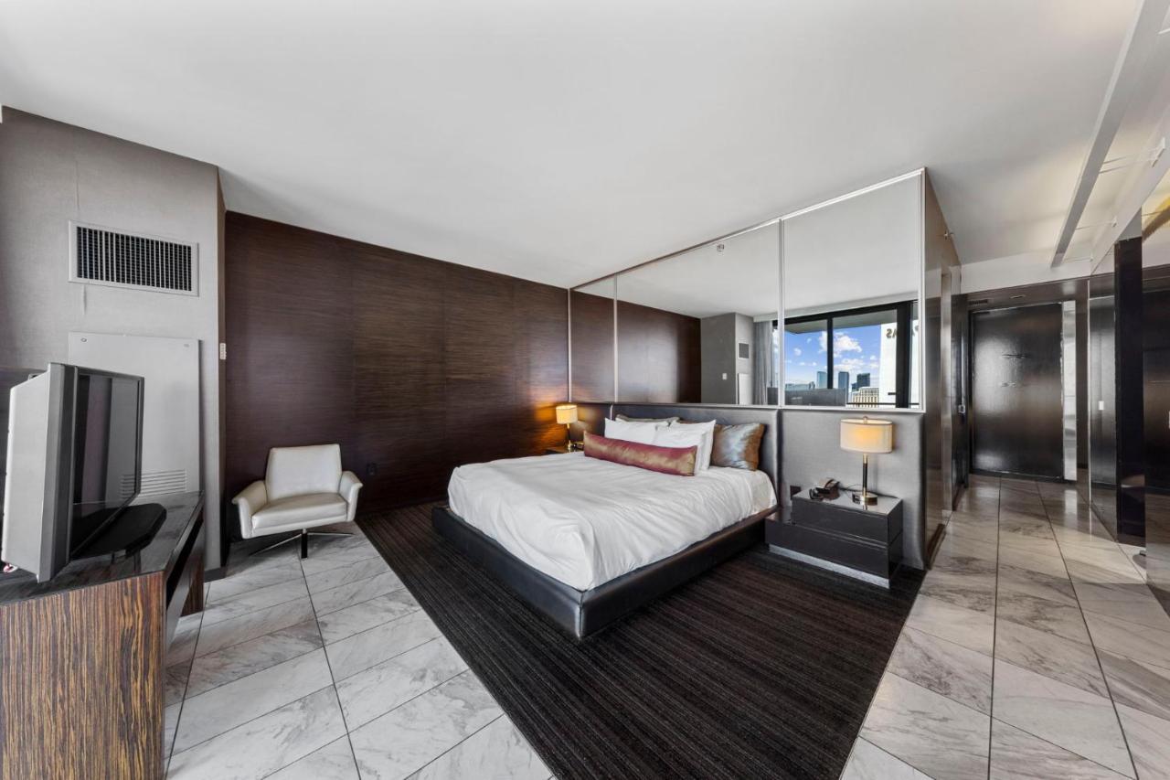 Huge Modern Luxury 17 Floor Panoramic Corner Suite With Open Balcony 라스베이거스 외부 사진