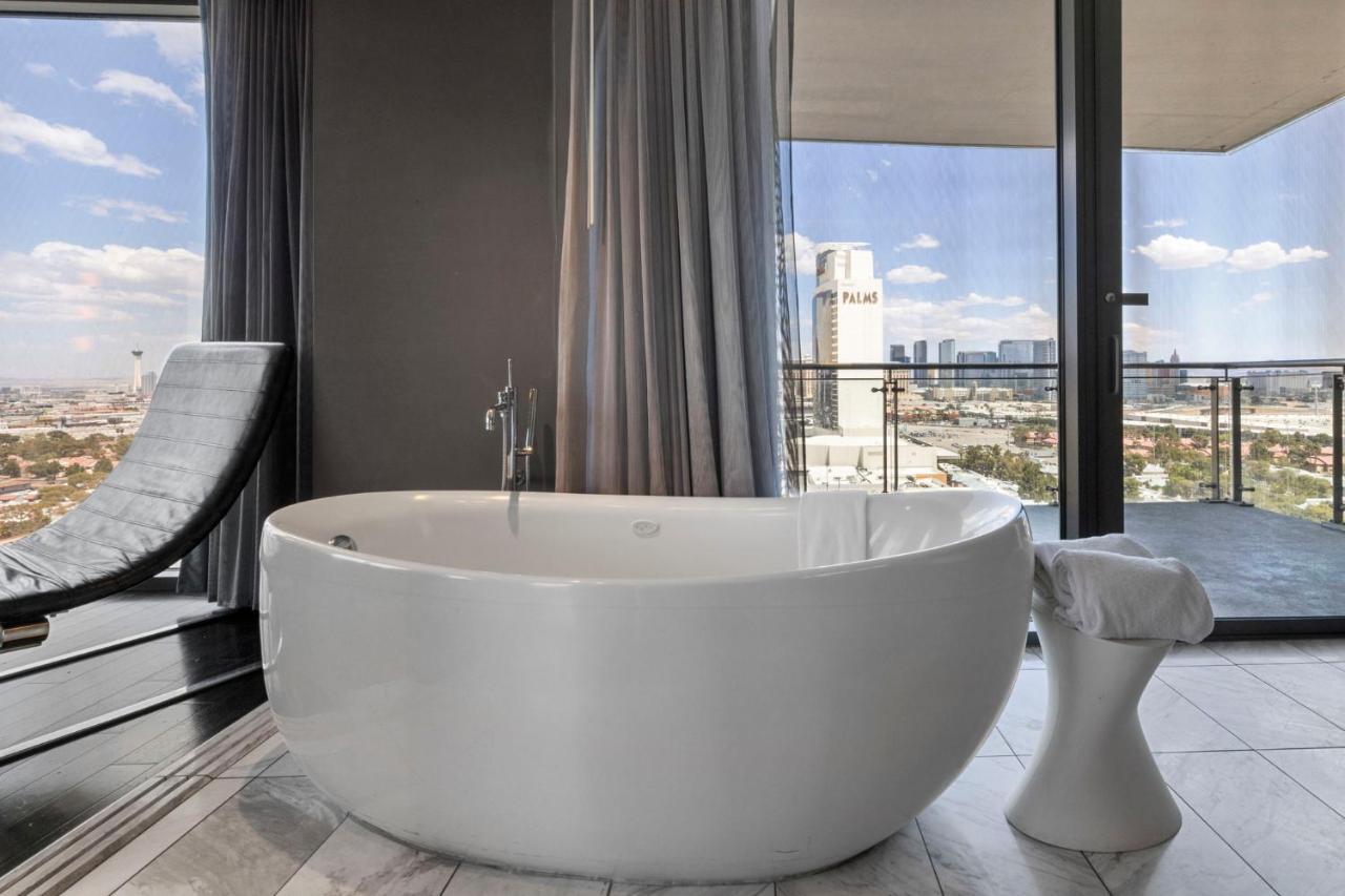 Huge Modern Luxury 17 Floor Panoramic Corner Suite With Open Balcony 라스베이거스 외부 사진