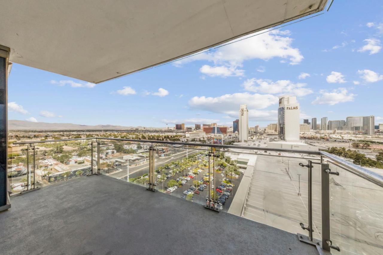 Huge Modern Luxury 17 Floor Panoramic Corner Suite With Open Balcony 라스베이거스 외부 사진