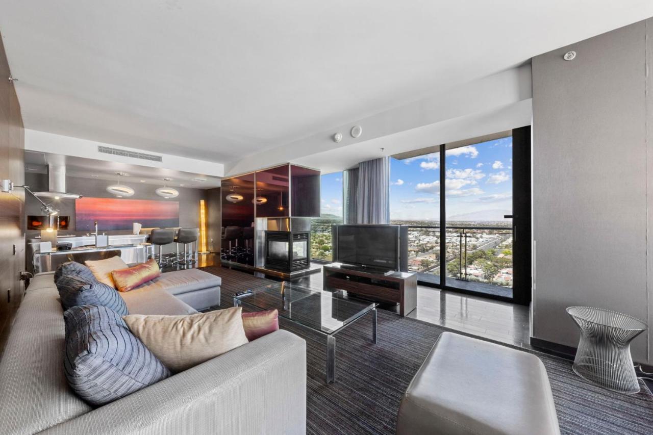 Huge Modern Luxury 17 Floor Panoramic Corner Suite With Open Balcony 라스베이거스 외부 사진